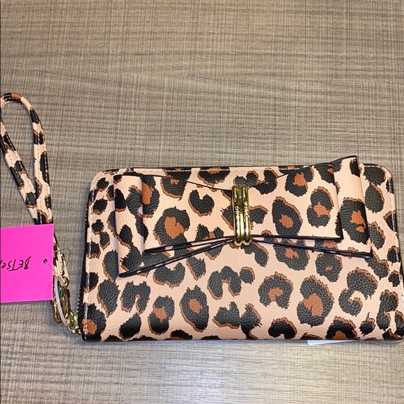 Betsey Johnson Handbags - Betsey Johnson Leopard Wristlet NWT
